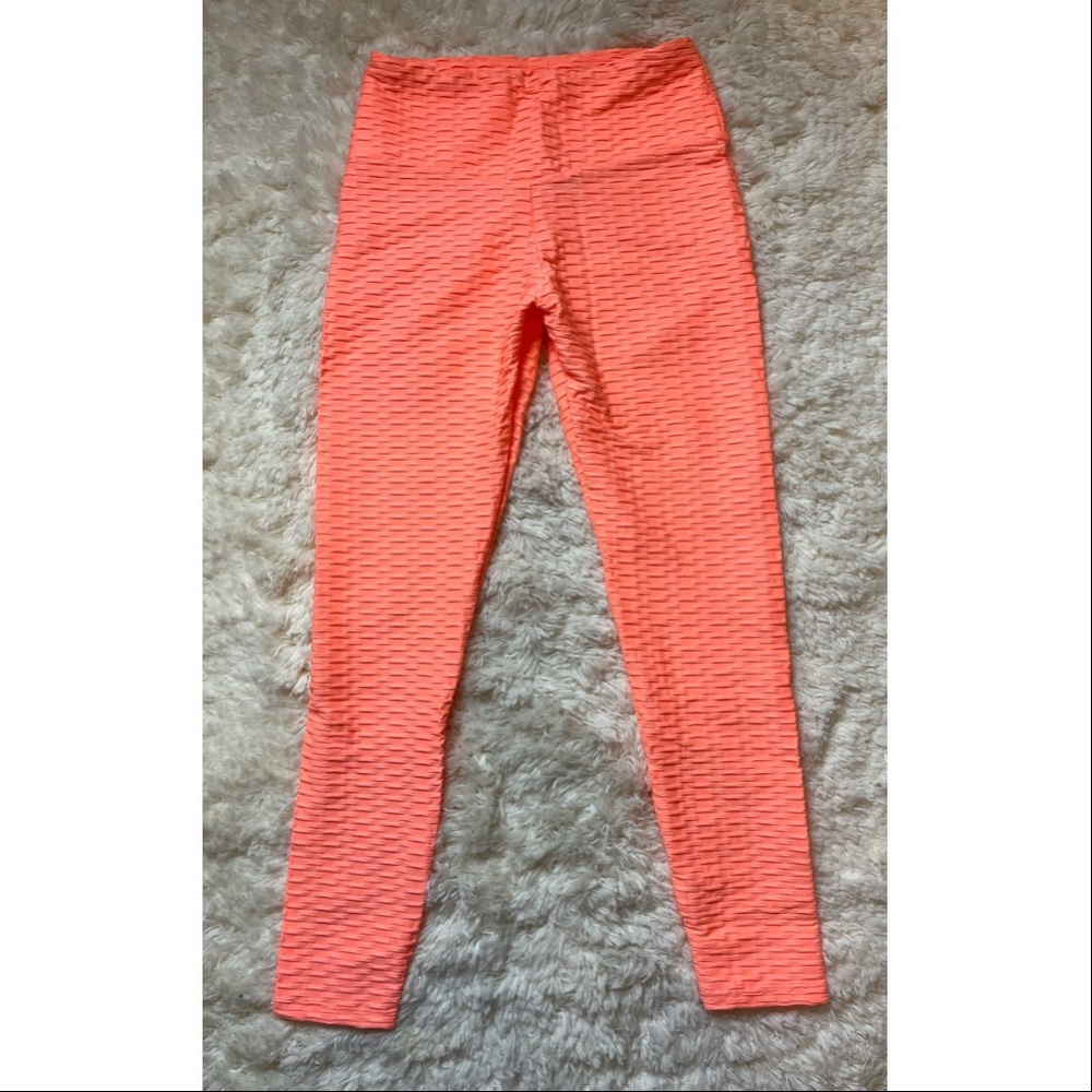 Letsfit Women’s Size Small Coral Textured Scrunch Butt Leggings Workout Gym Yoga